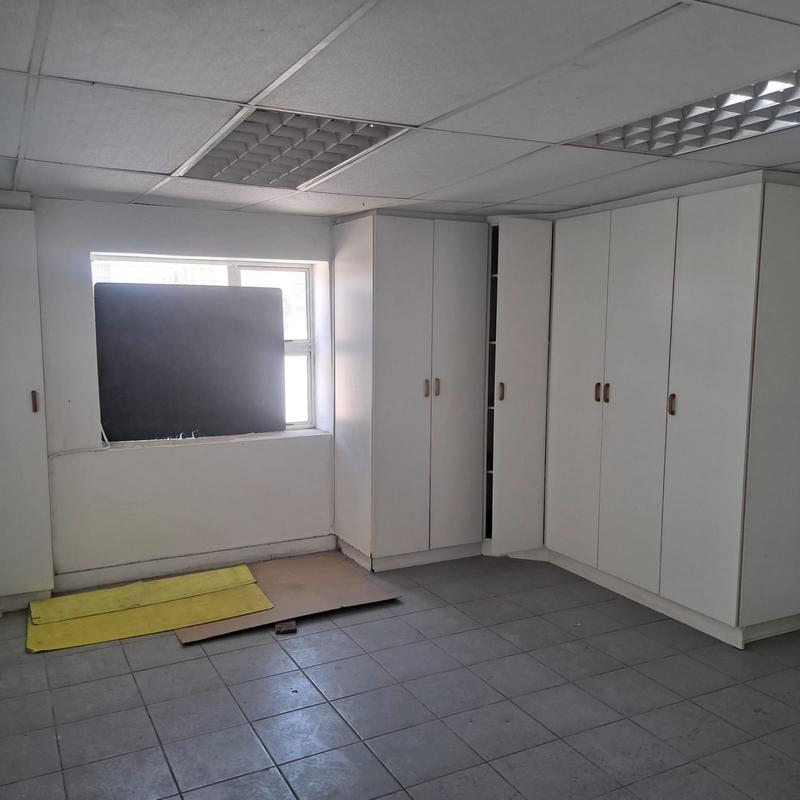 To Let commercial Property for Rent in Sidwell Eastern Cape